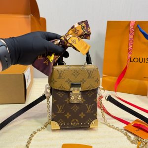 LV NewBox Camera box If you like a small hard case but want a lightweight soft c