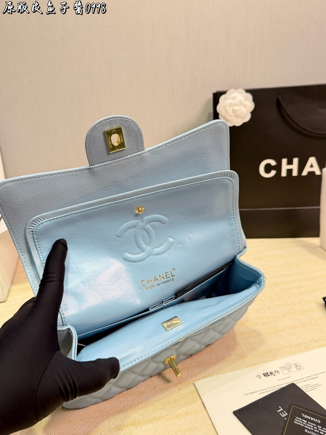 Top layer leather. This leather is more three-dimensional and harder than the ol - Image 3