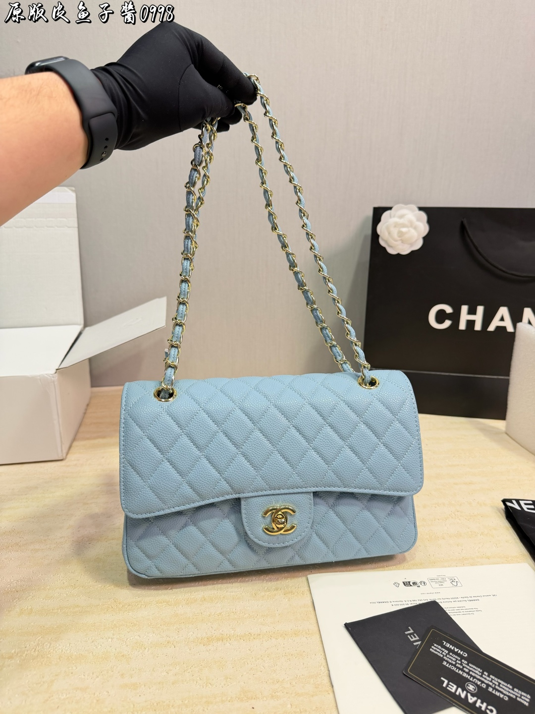Top layer leather. This leather is more three-dimensional and harder than the ol - Image 6