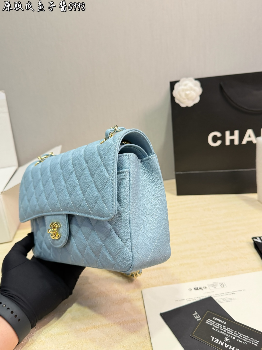 Top layer leather. This leather is more three-dimensional and harder than the ol - Image 8