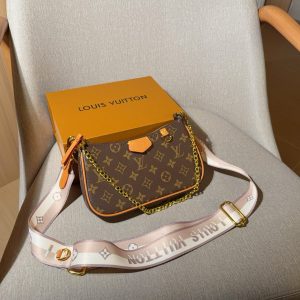 LVLouis Vuitton new product presbyopia mahjong bag! Super versatile, suitable fo