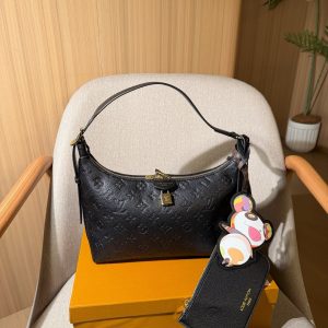 LvLouis Vuitton NewSAC SPORT handbag Underarm Bag! Adjustable handle enables var