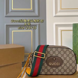 Large size: Large Gucci Gucci Classic Tiger Head Camera Bag Simple, clean and re