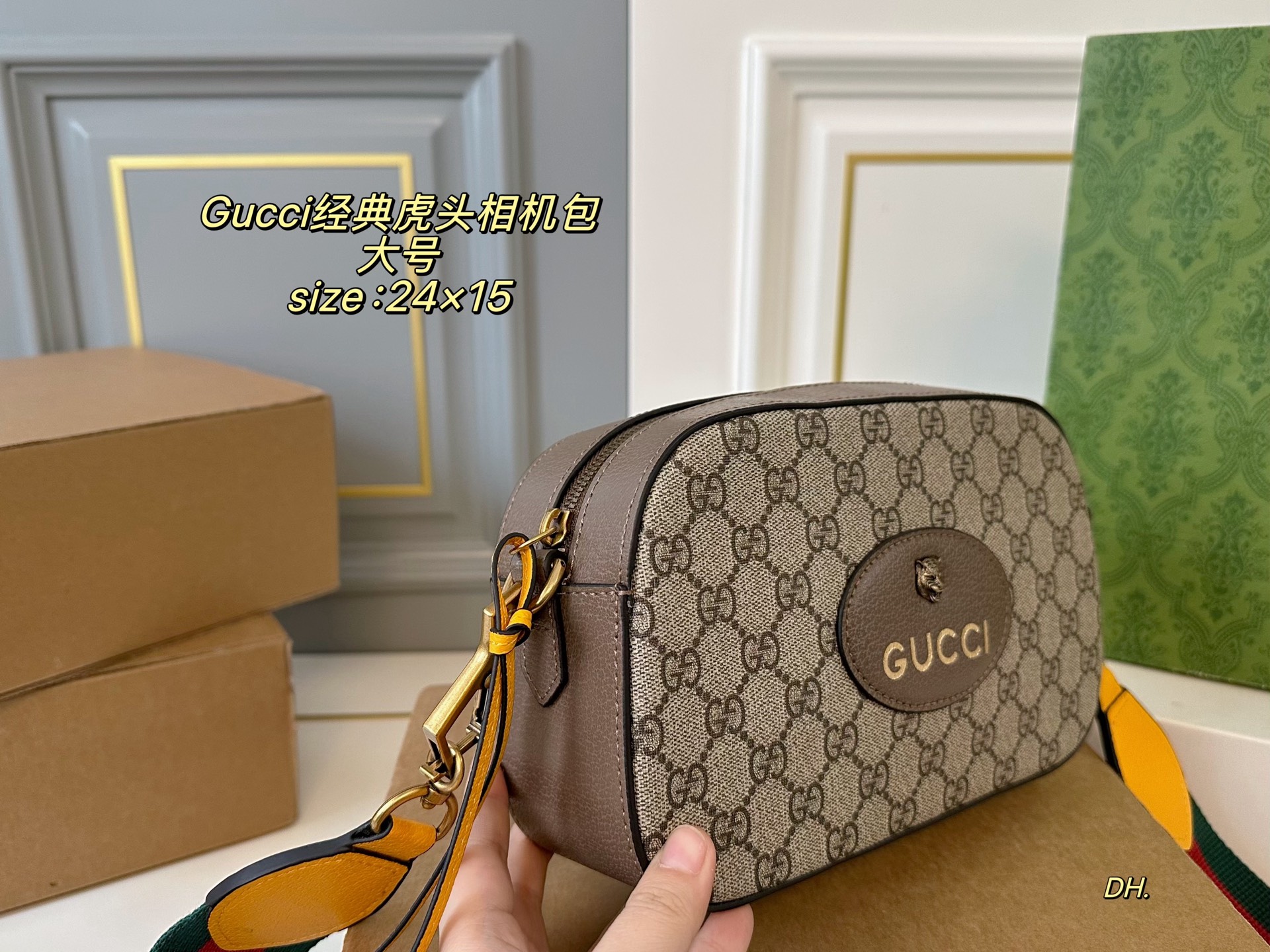 Large size: Large Gucci Gucci Classic Tiger Head Camera Bag Simple, clean and re - Image 3