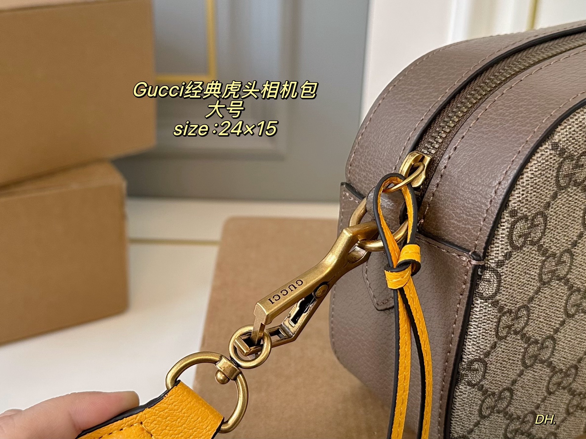 Large size: Large Gucci Gucci Classic Tiger Head Camera Bag Simple, clean and re - Image 6