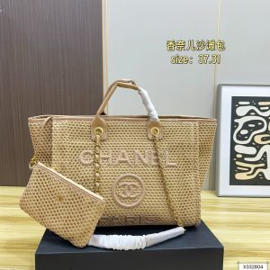 Chanel beach bag Whether it is daily travel or holiday shopping, the highly phot