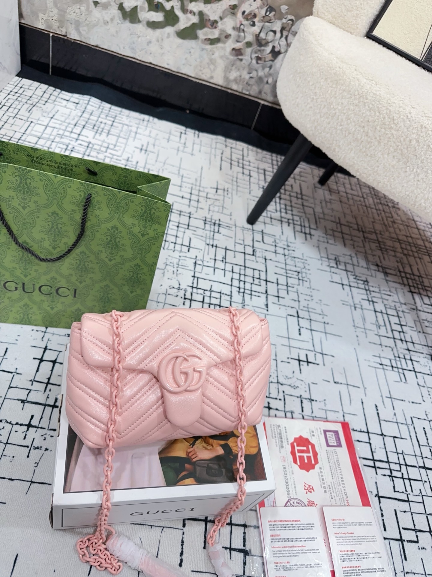 QueenXuan new product launch Mini size with folding box size 20*13 Gucci Mormont