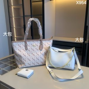 CoachShopping Bag+Coach Croissant+CoachWallet Shopping Bag: 32*27*12 Croissant: