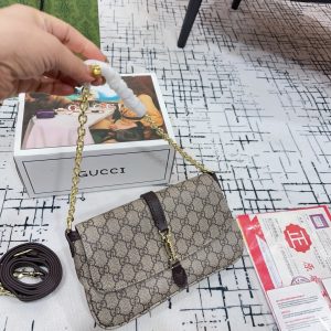 QueenXuan new product recommendation, with folding box, size 26*16, Kuqi Underar