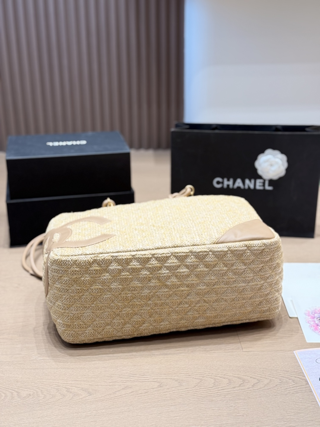 Chanel WovenHandbag Chanel's WovenHandbag is made of light beige Woven material - Image 6