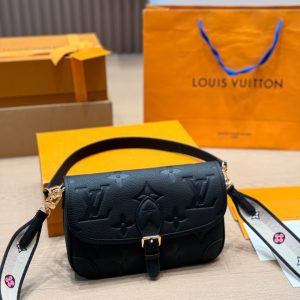 Top-grain leather LV Louis Vuitton | DianeBaguette LV baguette Diane Juezi. The