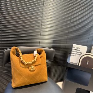 Chanel 25KSuedehobo bag autumn and winter catwalk style 𝐡𝐨𝐛𝐨 𝐦𝐚𝐱𝐢‼ Thick gold ch