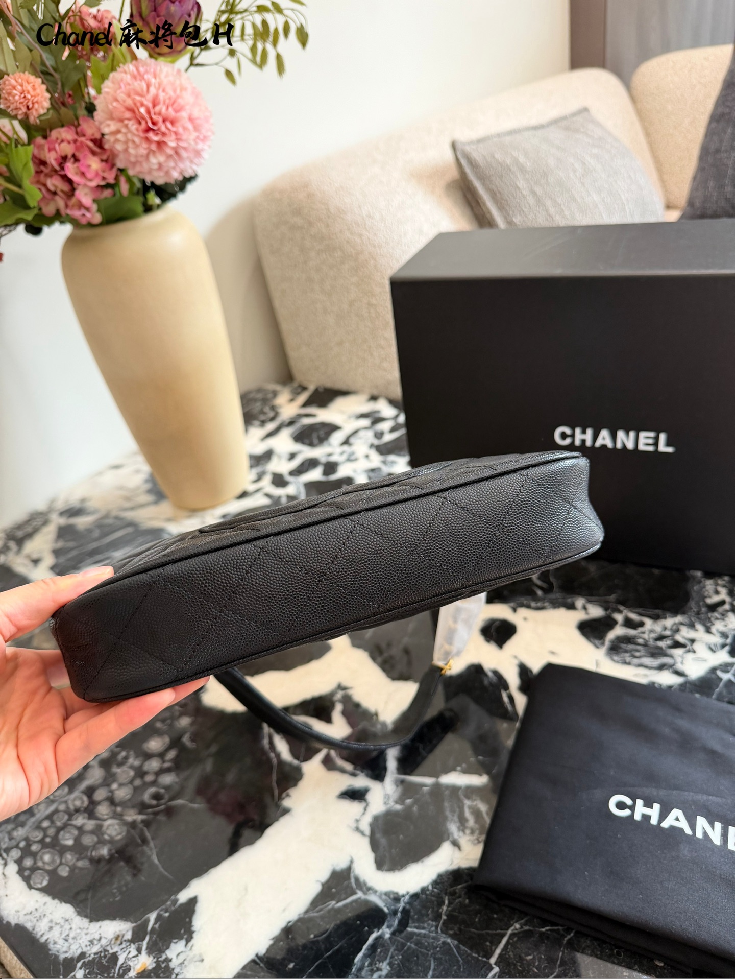 Chanel Caviar Underarm Bag Sister's Shark's Knife You can enjoy this luxury on y - Image 7