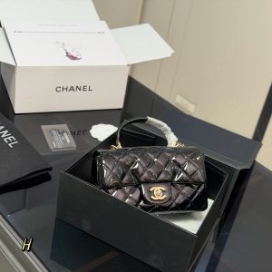 Folding box size: 20*12cm Chanelmini cf handle has nothing to say about its matc