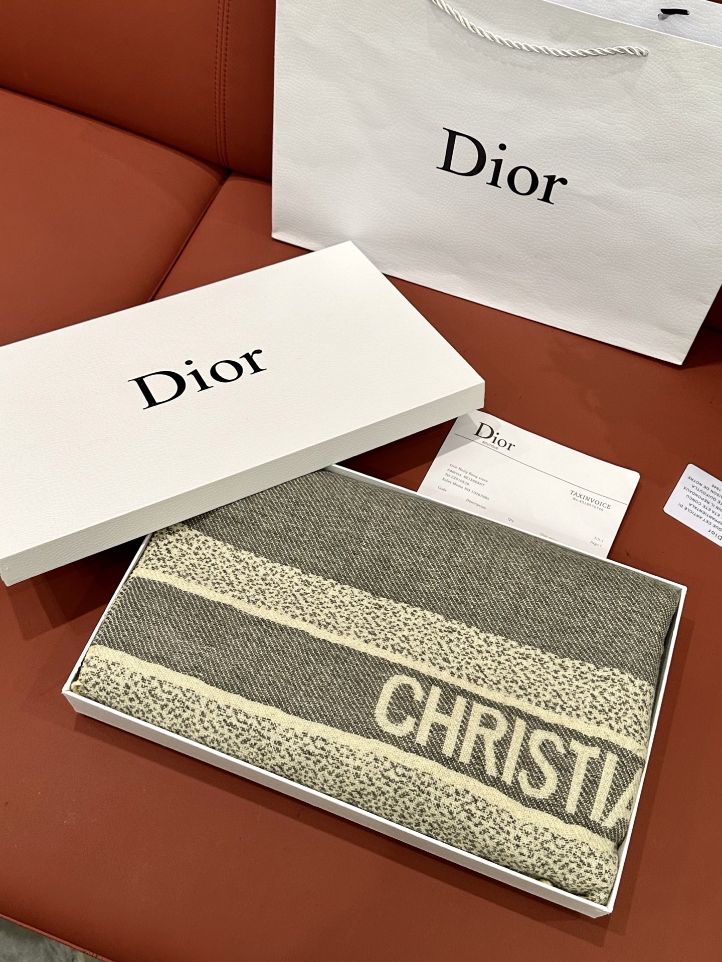 Dior’s popular women’s scarf 🆕 Everyone said it looks good after buying it‼ reco - Image 8