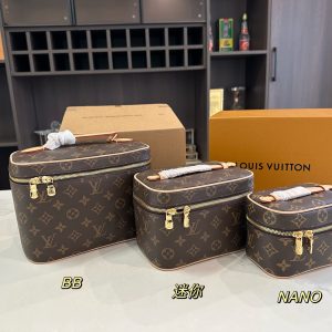 /130/ Folding box airplane box chip version size: 15*10cm/19*14cm/24*17cm LV’s C