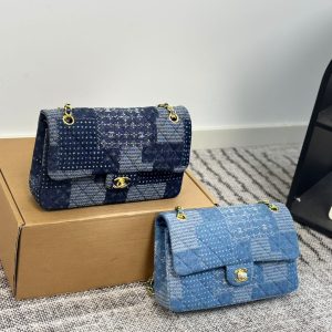 Folding gift box packaging Chanel Chanel New cf bag. The wife is so beautiful. I